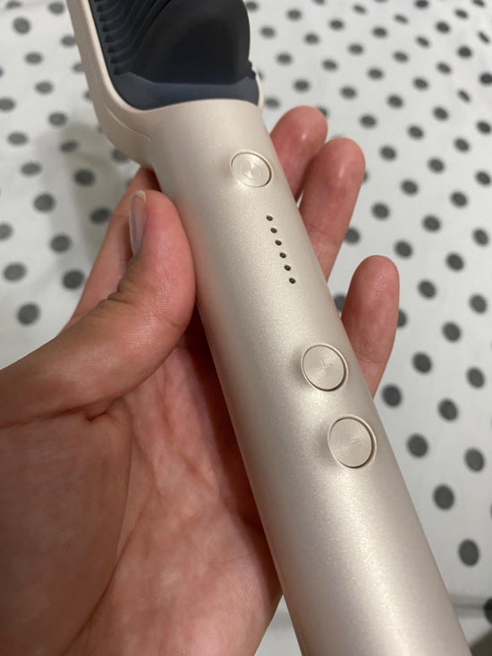 Cliente usando HairDryPro™